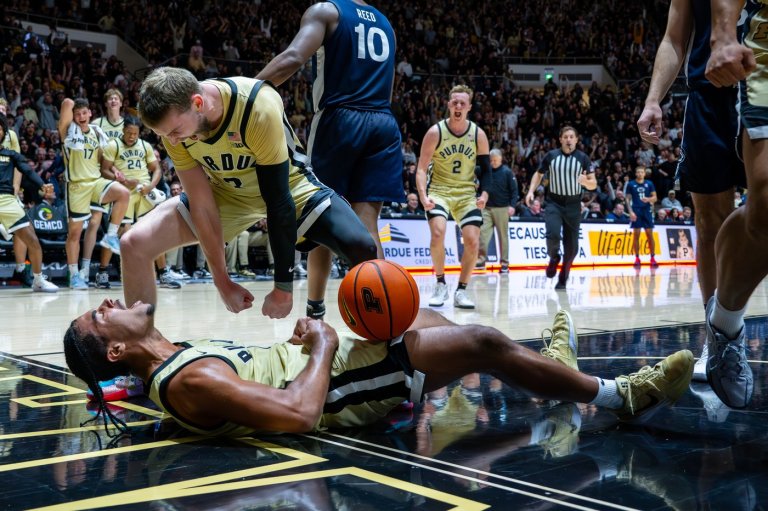 Braden Smith has 26 points, 14 assists to lead No. 5 Purdue to a 93-85 win against Penn State | iNFOnews.ca