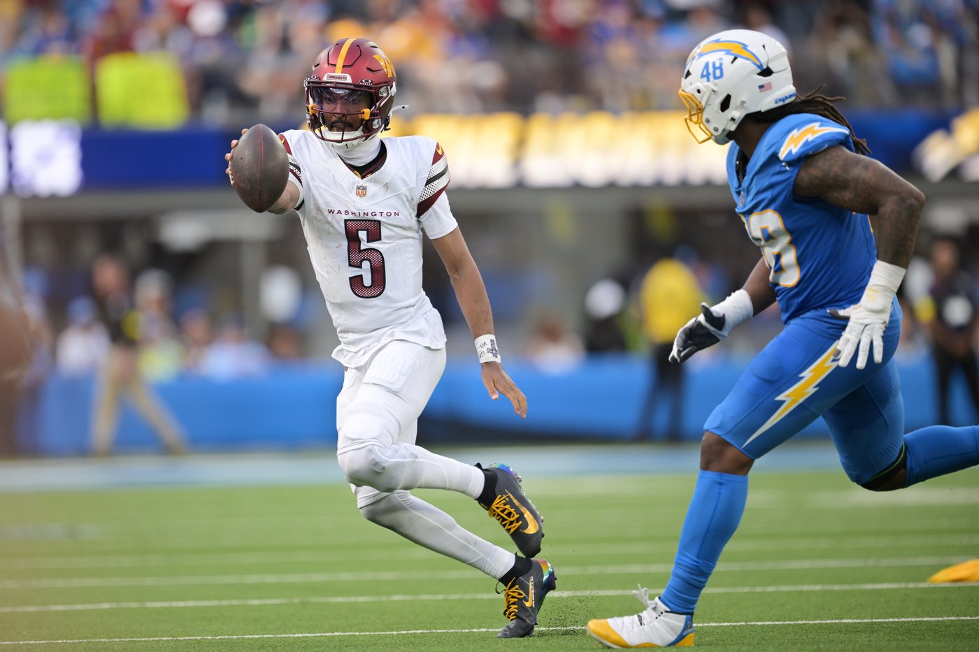 Jayden Daniels and Caleb Williams match up again 1 year after Hail Mary decided Bears-Commanders | iNFOnews.ca Jayden Daniels and Caleb Williams match up again 1 year after Hail Mary decided Bears-Commanders | iNFOnews.ca