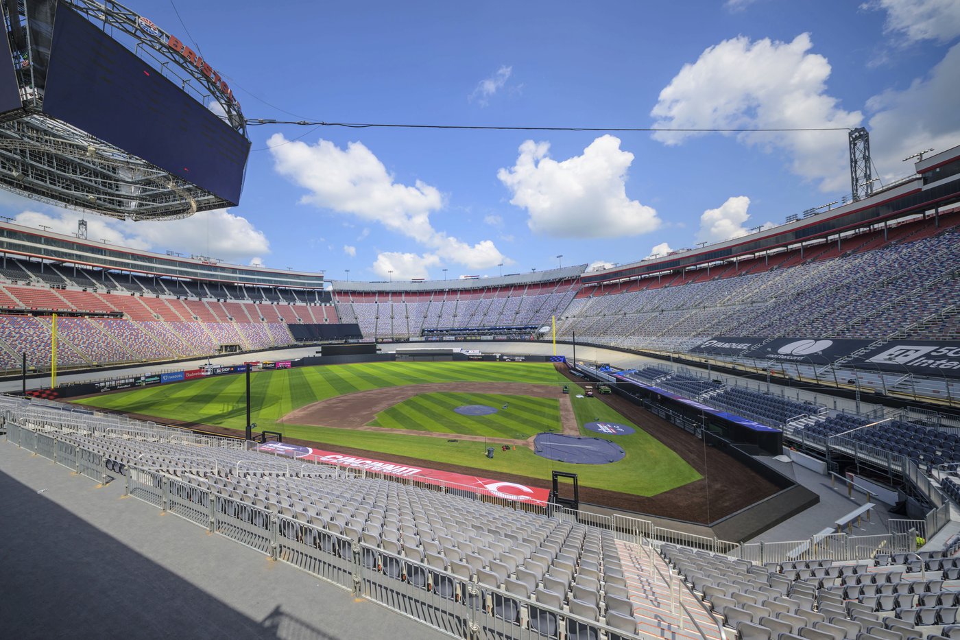 Bristol Motor Speedway game tops 85,000 in ticket sales, will break MLB attendance record | iNFOnews.ca