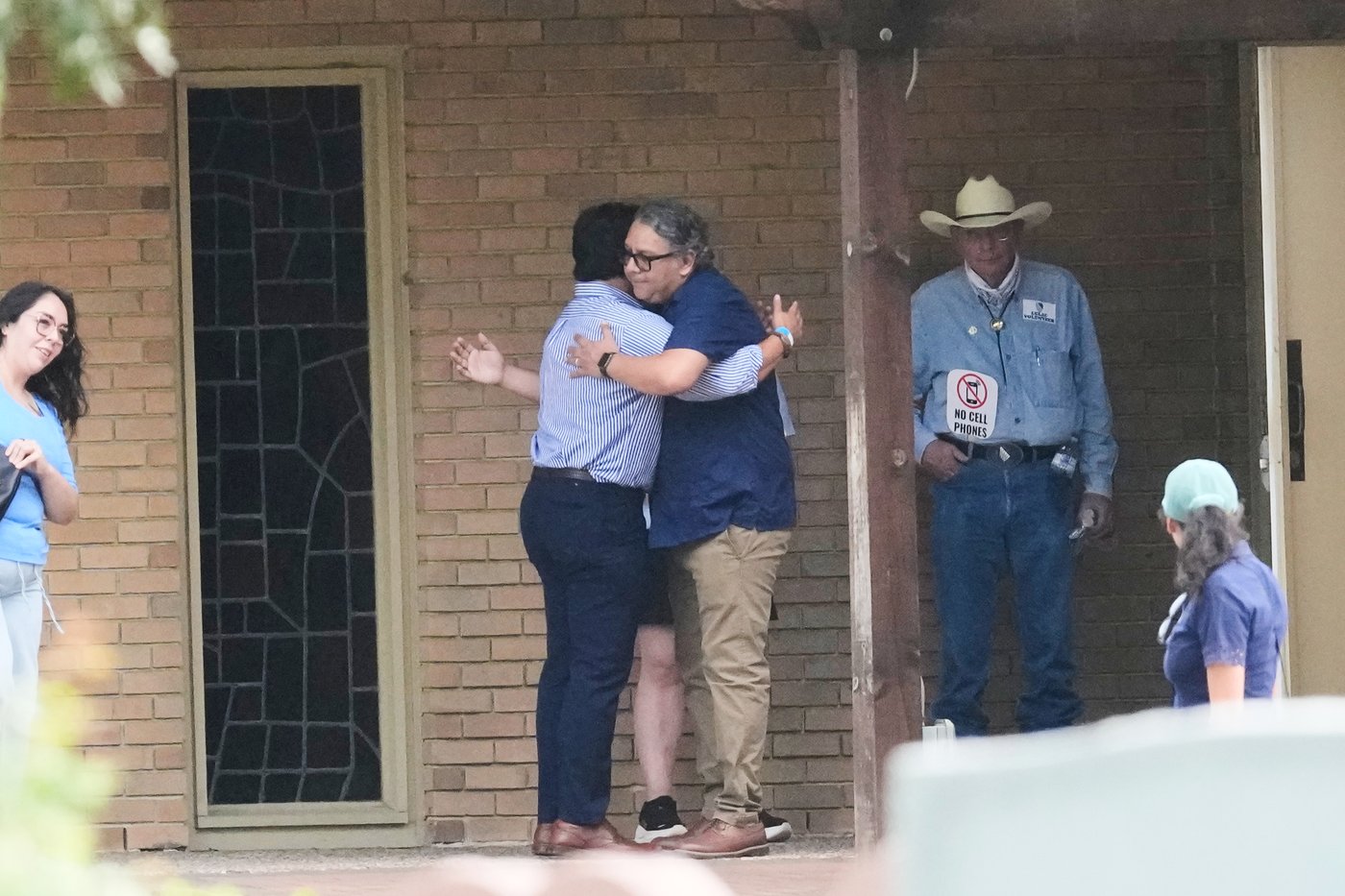 Family to hold a vigil for man fatally shot by immigration officer in Houston | iNFOnews.ca Family to hold a vigil for man fatally shot by immigration officer in Houston | iNFOnews.ca