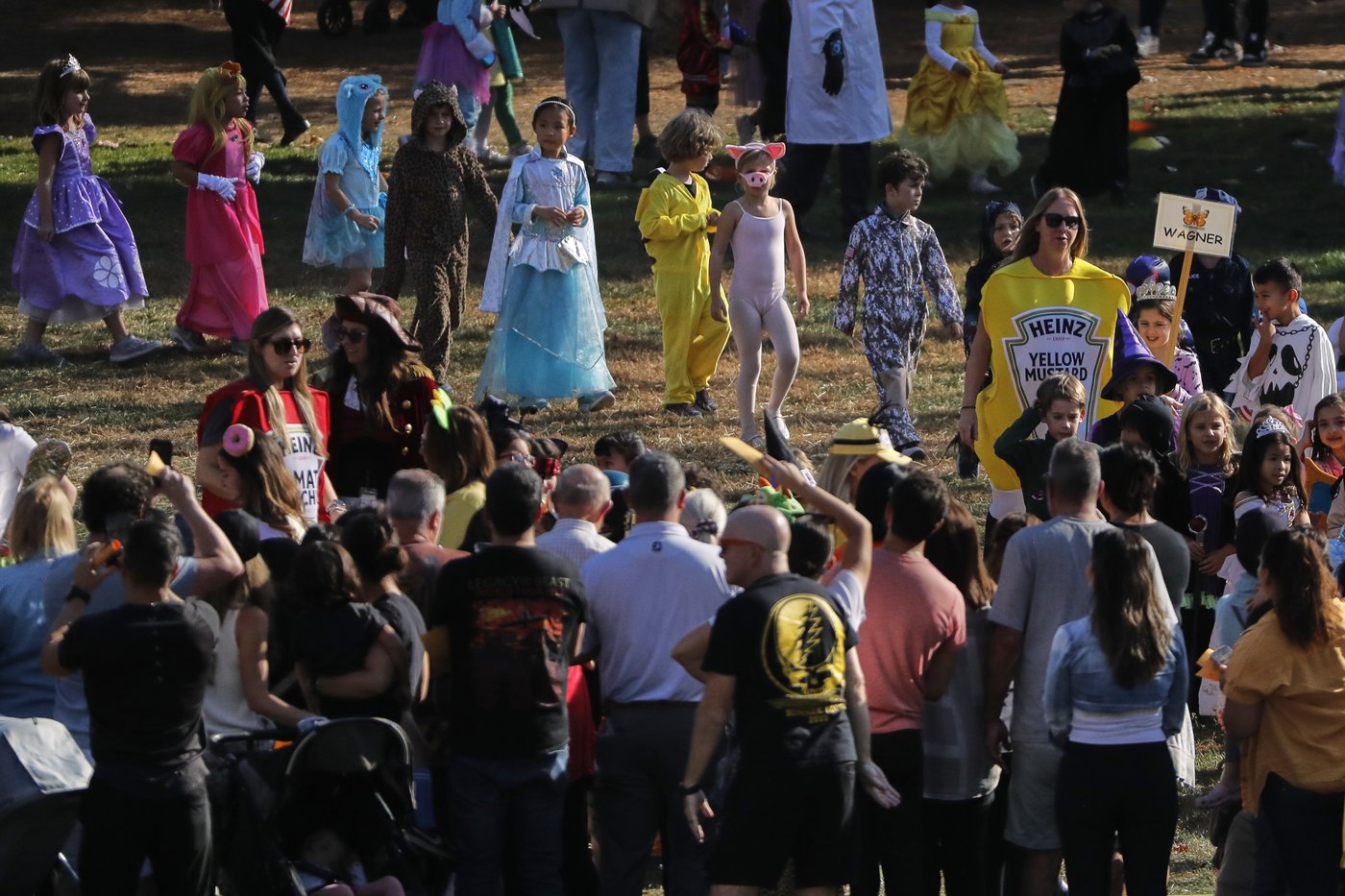 No trick! Halloween temperatures soar above normal in Northeast | iNFOnews.ca