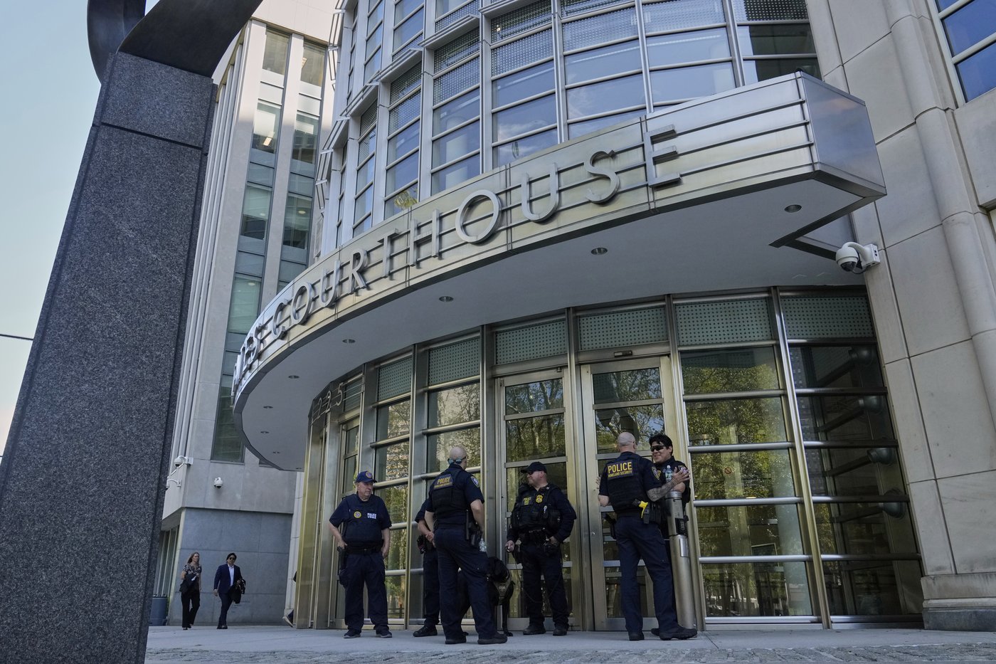 Long-elusive Mexican drug lord Ismael ‘El Mayo’ Zambada pleads guilty in US | iNFOnews.ca Long-elusive Mexican drug lord Ismael ‘El Mayo’ Zambada pleads guilty in US | iNFOnews.ca