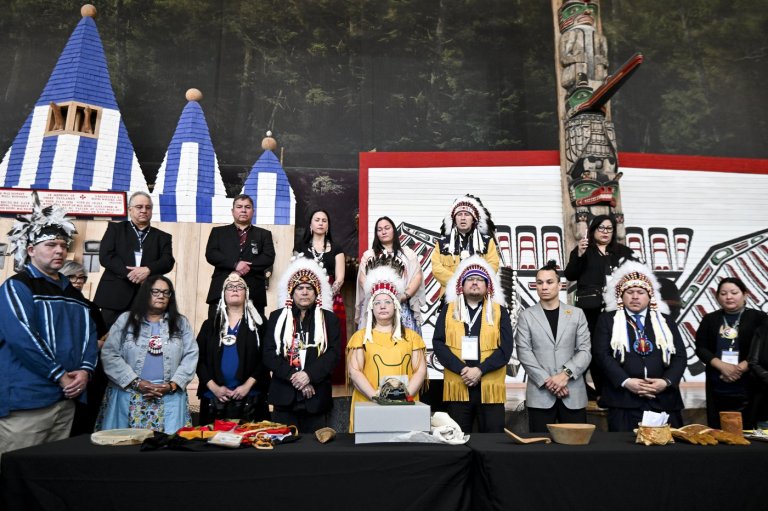 First Nations leaders unveil items repatriated from the Vatican at History Museum | iNFOnews.ca