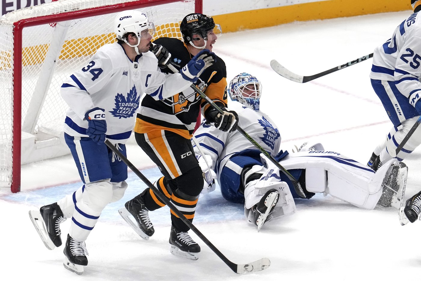Nylander scores in overtime as the Maple Leafs beat the Penguins 6-5 for their 5th straight win | iNFOnews.ca