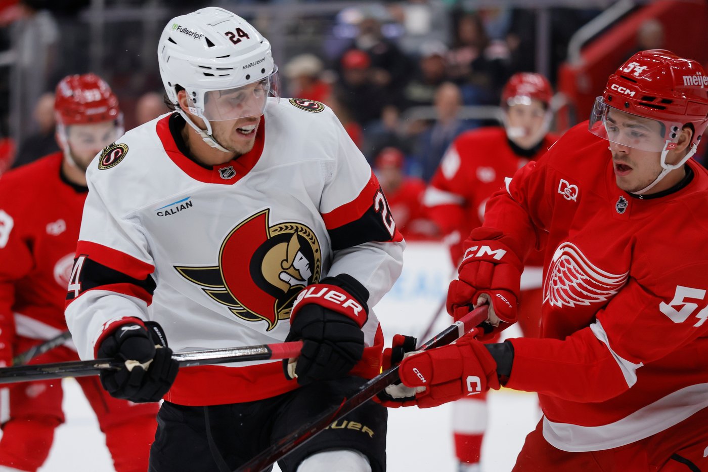 Larkin scores in return to lineup as Red Wings deal Senators 1st loss of the season 5-3 | iNFOnews.ca