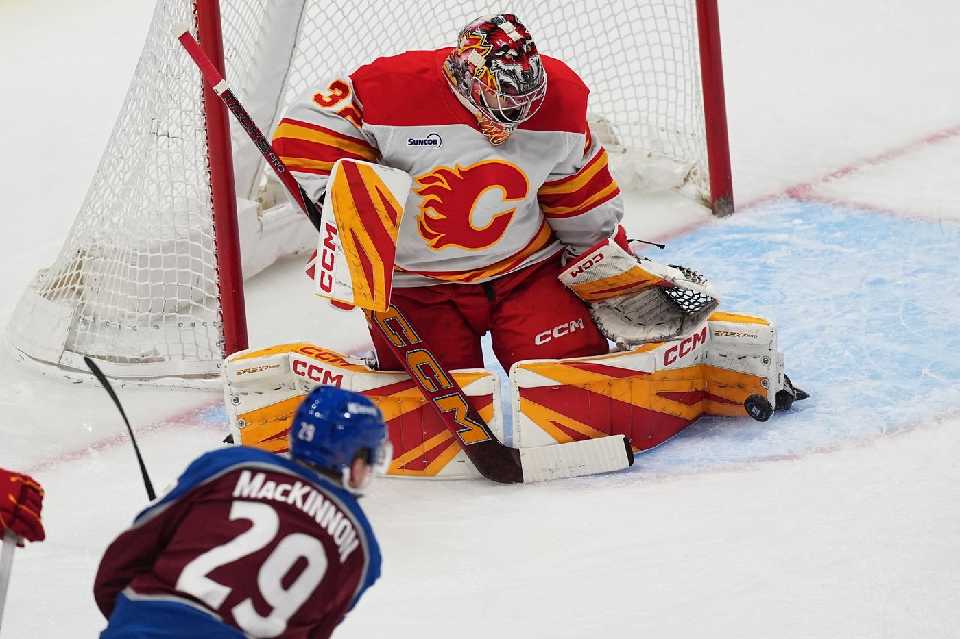 Avalanche capture the Presidents' Trophy again. They're hoping to apply their Cup-chasing lessons | iNFOnews.ca Avalanche capture the Presidents' Trophy again. They're hoping to apply their Cup-chasing lessons | iNFOnews.ca