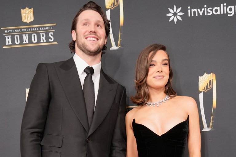 Hailee Steinfeld says she and Bills quarterback Josh Allen have welcomed a baby girl | iNFOnews.ca