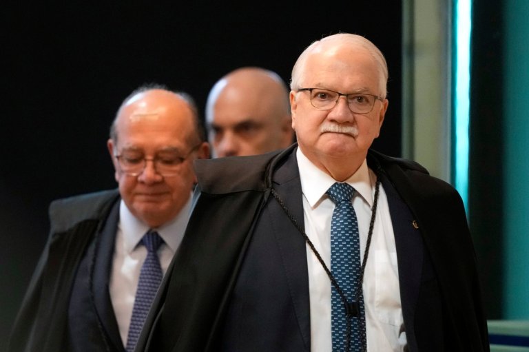 Brazilian Supreme Court justices at odds as election and probe into failed bank loom | iNFOnews.ca