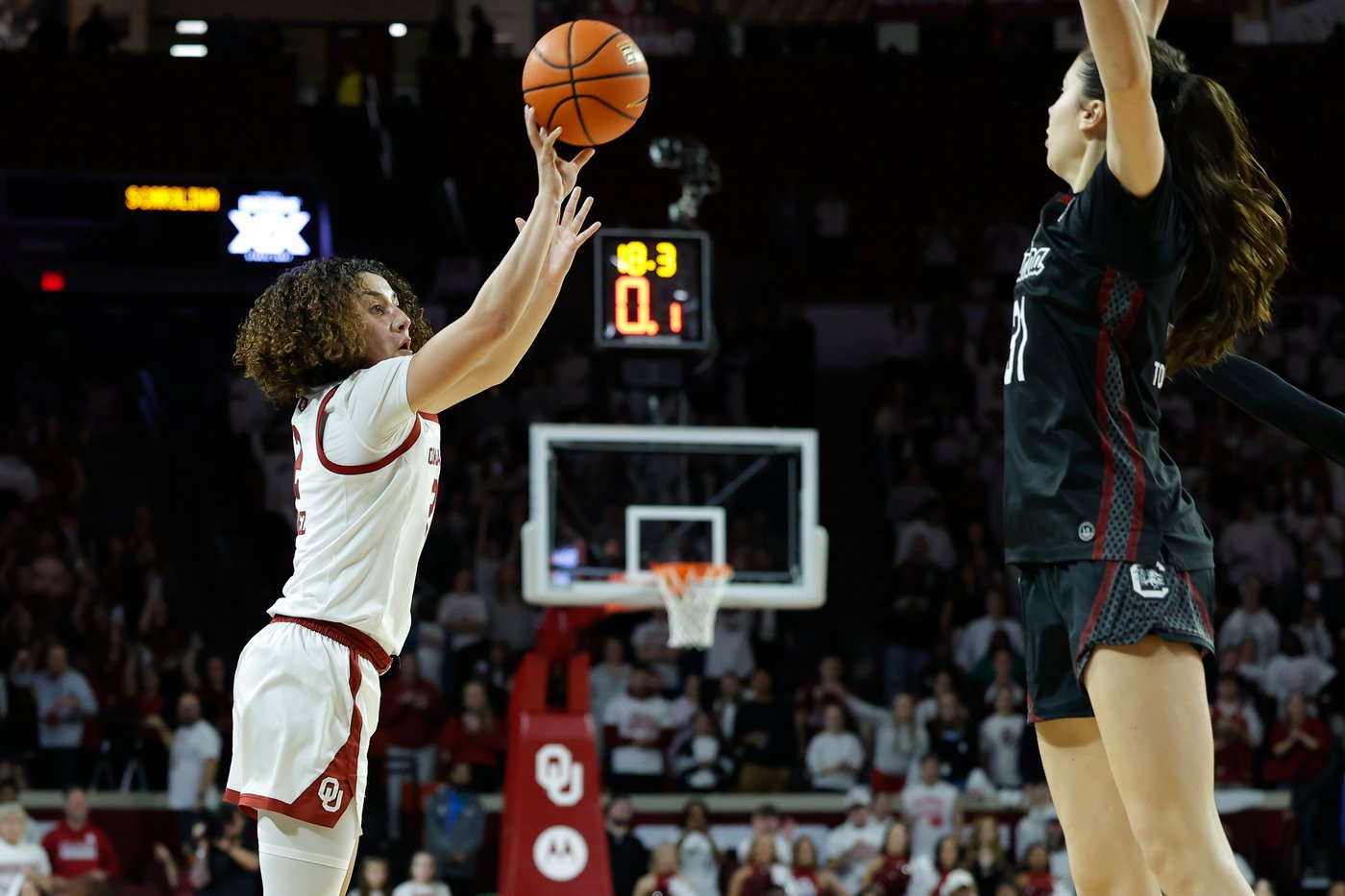 Chavez scores 15 of her 26 points in overtime as No. 16 Oklahoma stuns No. 2 South Carolina 94-82 | iNFOnews.ca