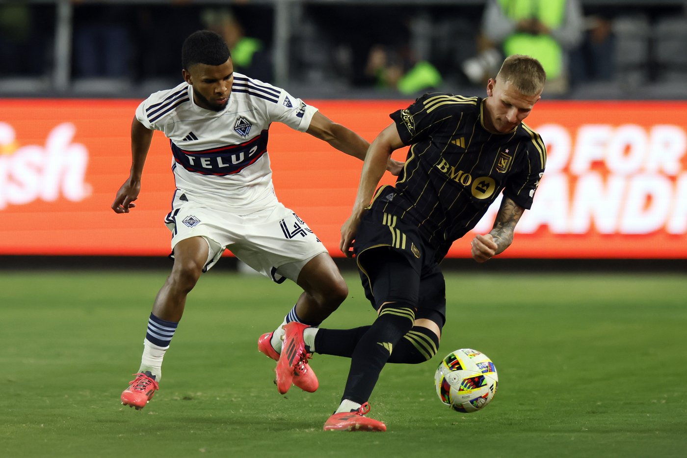 Mateusz Bogusz, Hugo Lloris lead LAFC over Whitecaps 1-0 in rubber match of first-round MLS series | iNFOnews.ca