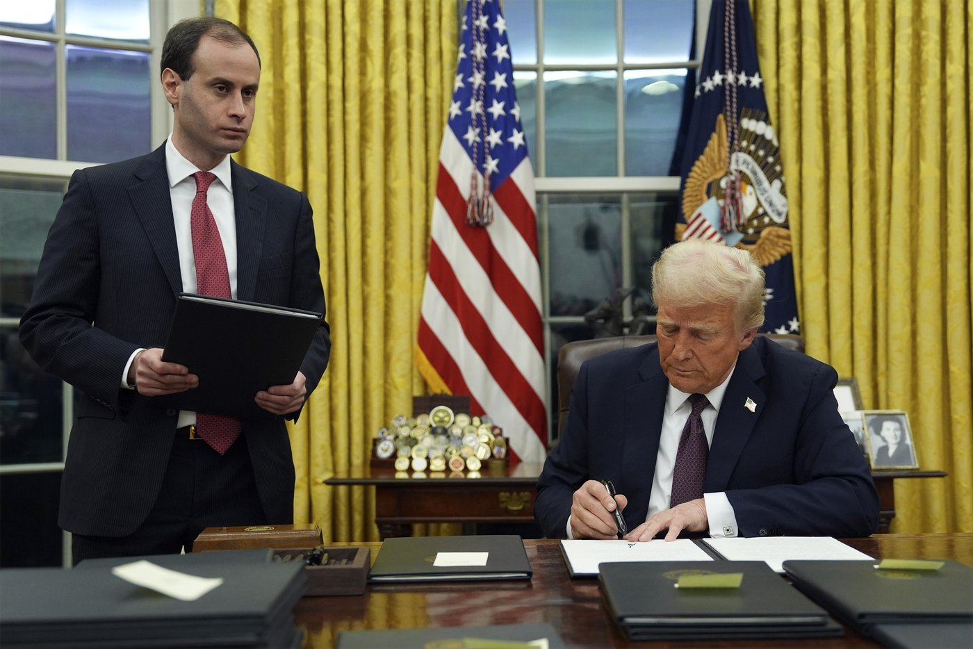 The Latest: Trump administration directs all federal DEI staff to be put on leave | iNFOnews.ca