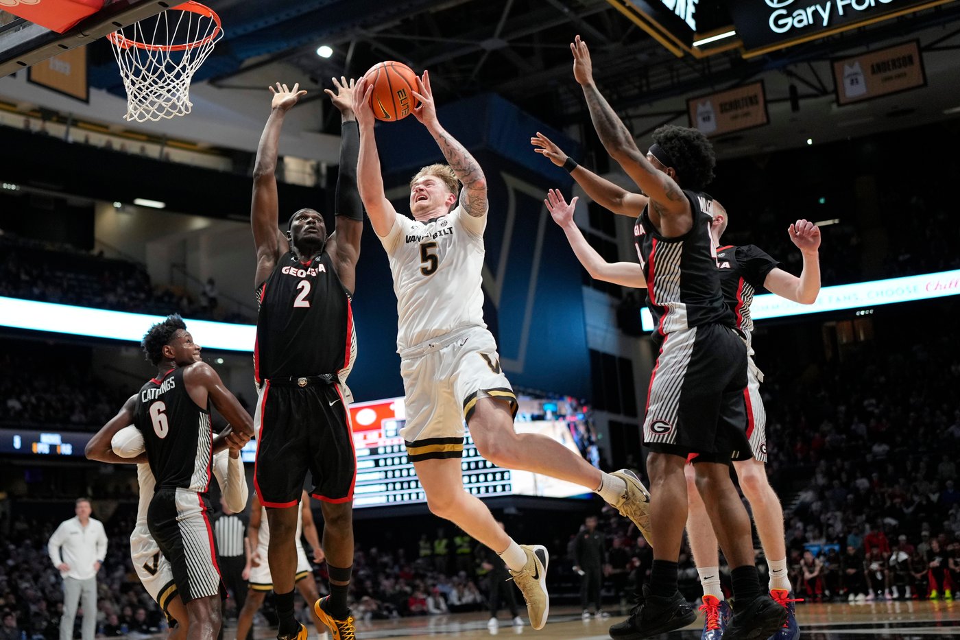McGlockton's double-double helps No. 25 Vanderbilt fend off Georgia comeback attempt, 88-80 | iNFOnews.ca McGlockton's double-double helps No. 25 Vanderbilt fend off Georgia comeback attempt, 88-80 | iNFOnews.ca