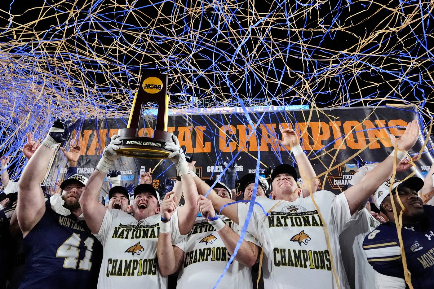 Montana State beats Illinois State 35-34 in OT thriller for 1st national title since 1984 | iNFOnews.ca