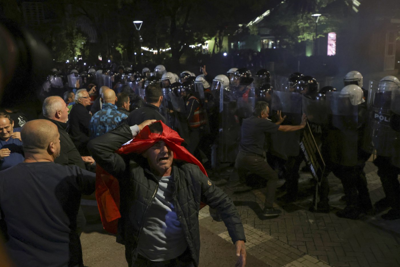 Albania's opposition protests and demands a caretaker Cabinet | iNFOnews.ca Albania's opposition protests and demands a caretaker Cabinet | iNFOnews.ca