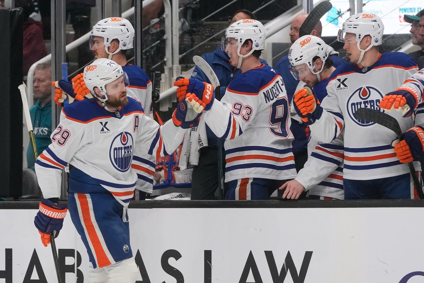 Sharks edge Oilers 5-4 to snap five-game winless streak | iNFOnews.ca Sharks edge Oilers 5-4 to snap five-game winless streak | iNFOnews.ca