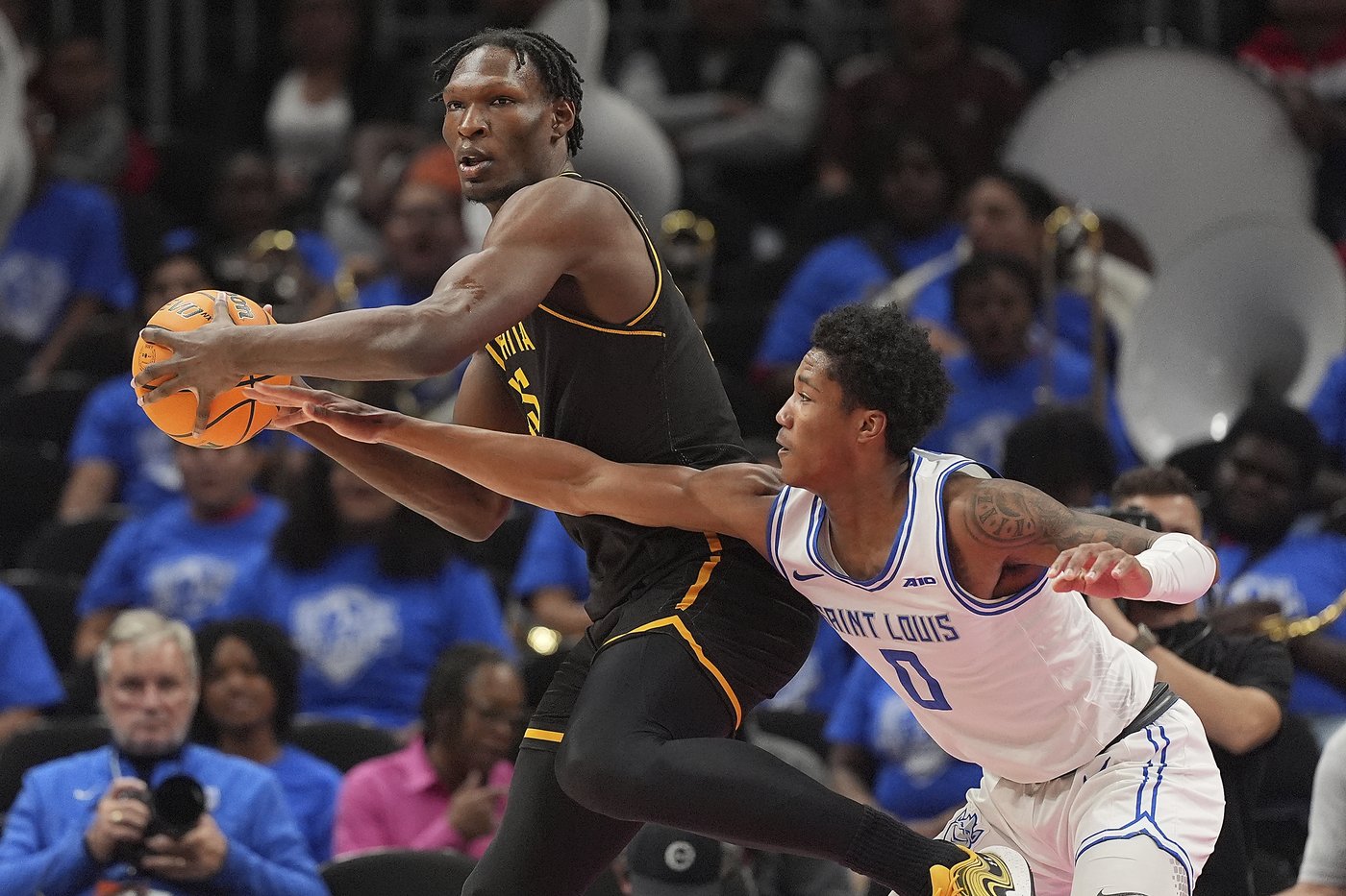 Justin Hill scores 17 as Wichita State downs Saint Louis 88-63 | iNFOnews.ca