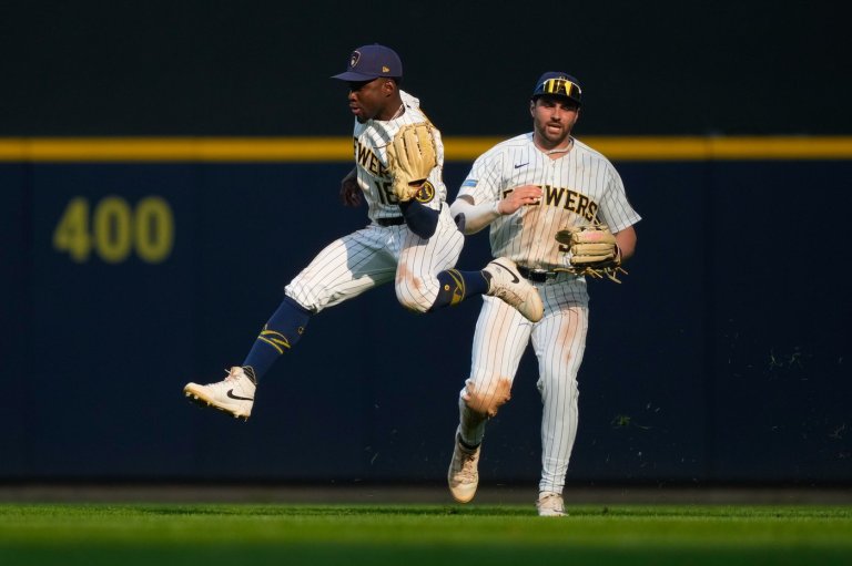 Brewers overcome early deficit in 8-6 victory over skidding Marlins | iNFOnews.ca