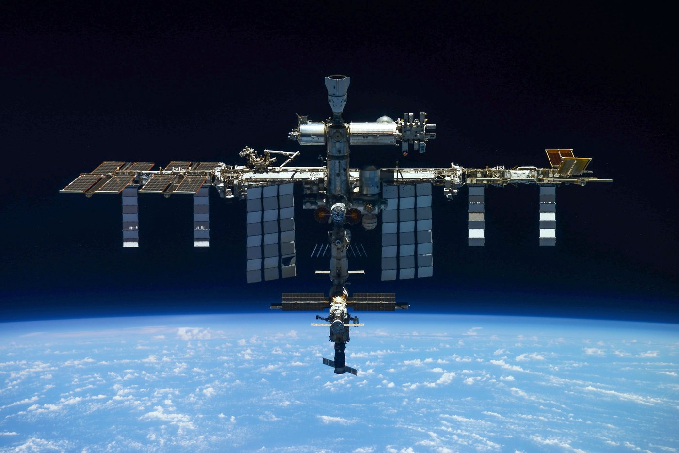 Astronauts briefly take shelter during repair to fix leak on the International Space Station | iNFOnews.ca