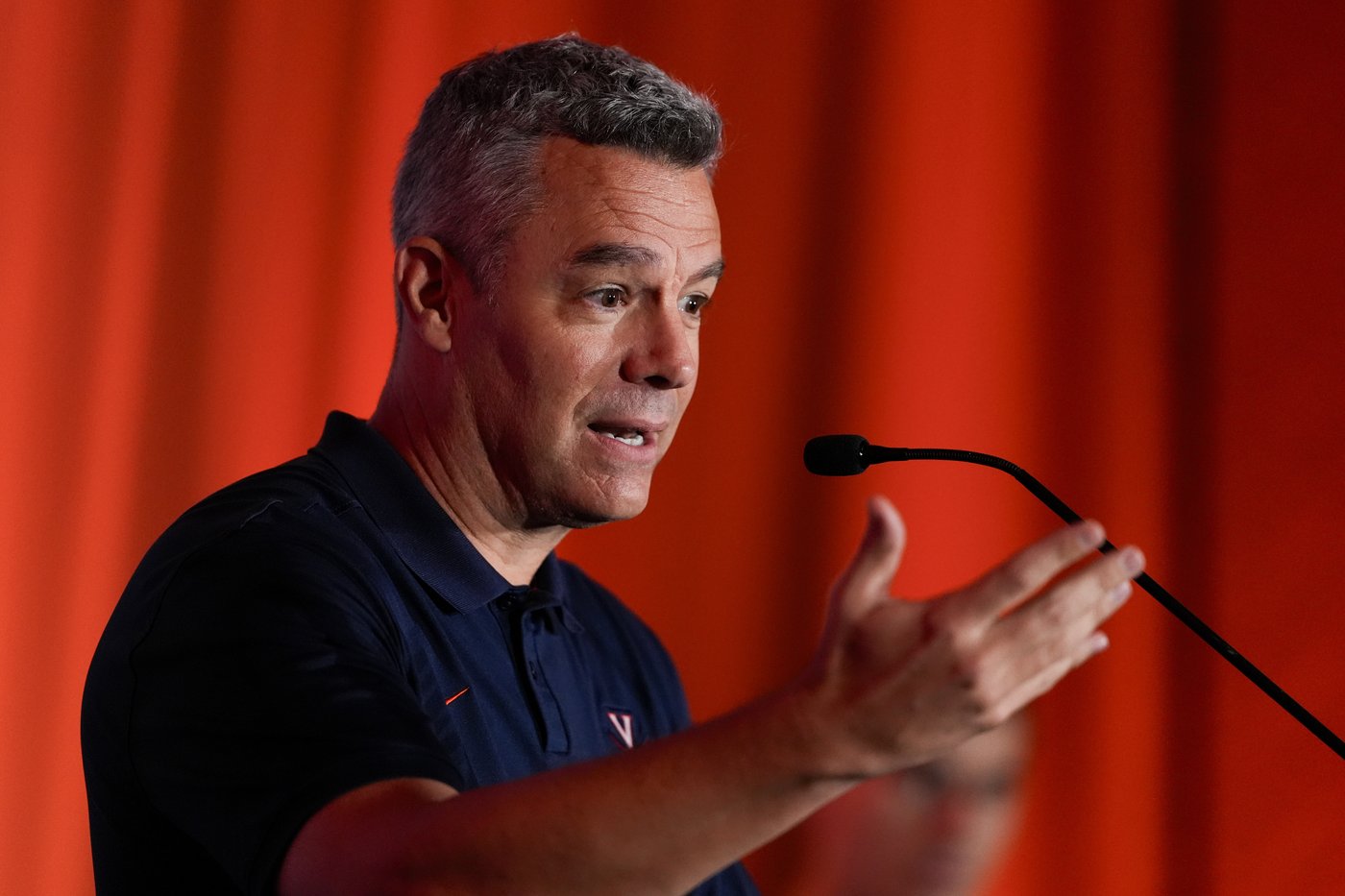 Virginia basketball coach Tony Bennett is retiring effective immediately | iNFOnews.ca