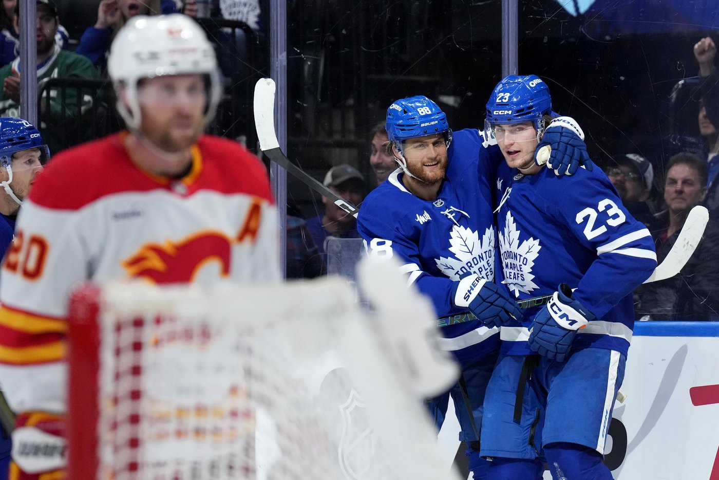 Domi scores late winner as Leafs fan Flames 4-3 | iNFOnews.ca Domi scores late winner as Leafs fan Flames 4-3 | iNFOnews.ca