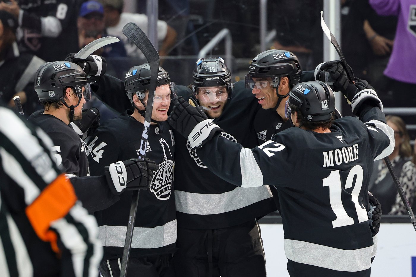 Forsberg makes 29 saves, Kings trip Flames 2-0 to end a 5-game losing skid | iNFOnews.ca