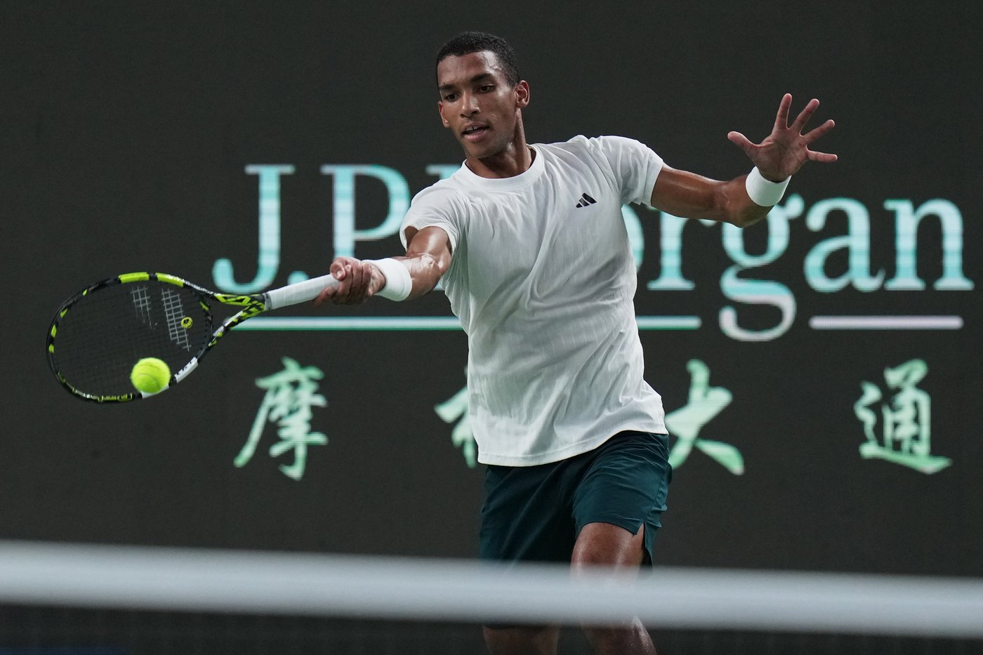Canada's Auger-Aliassime powers past Musetti to reach Shanghai Masters quarterfinals | iNFOnews.ca Canada's Auger-Aliassime powers past Musetti to reach Shanghai Masters quarterfinals | iNFOnews.ca