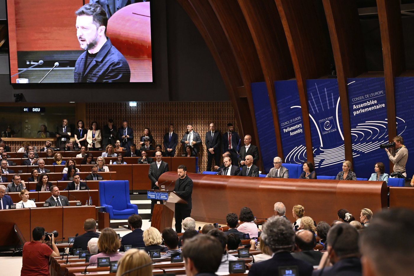 Zelenskyy approves plans on special tribunal to prosecute Russian leaders over Ukraine | iNFOnews.ca Zelenskyy approves plans on special tribunal to prosecute Russian leaders over Ukraine | iNFOnews.ca