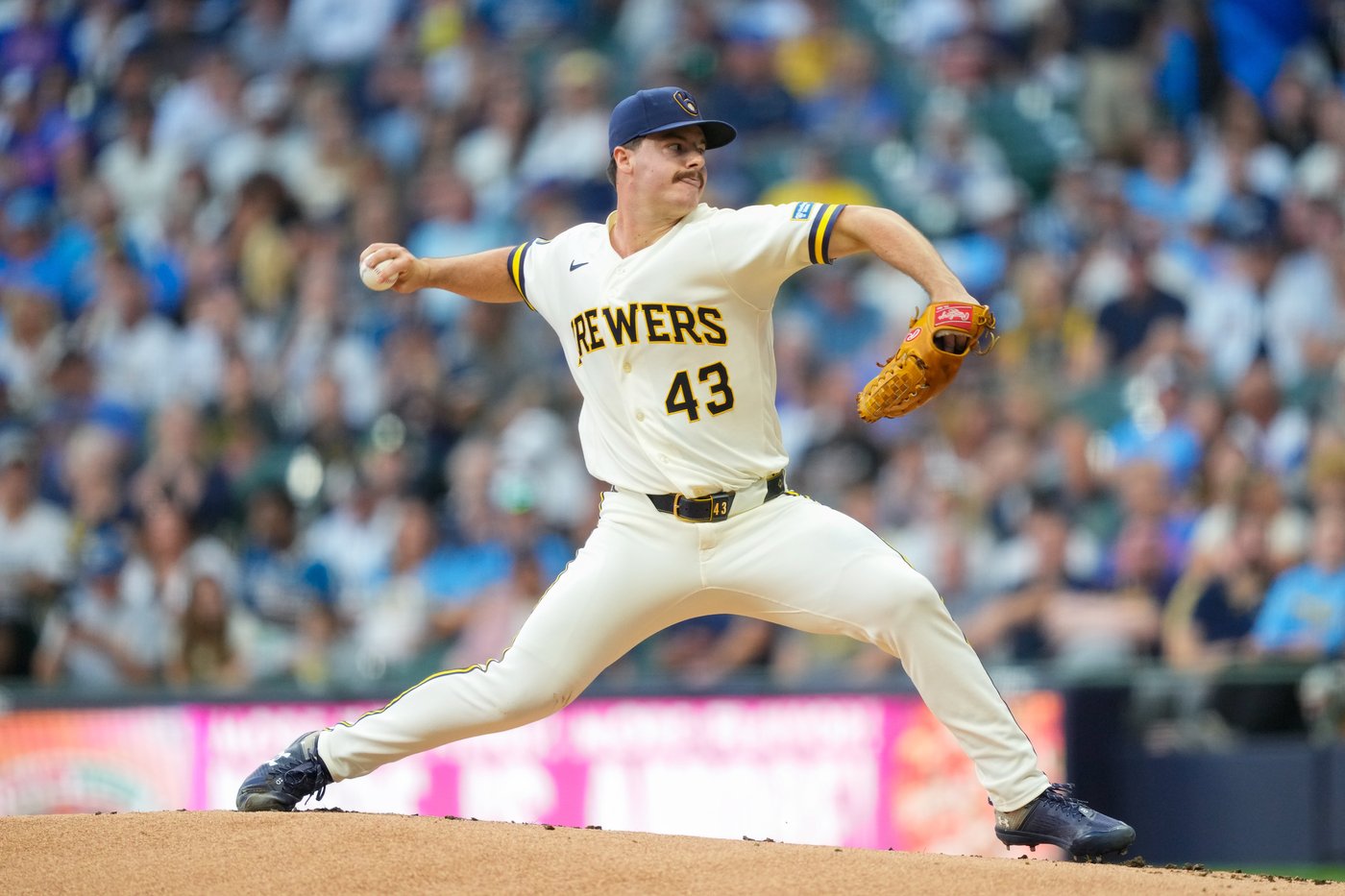 Henderson, Yelich lead Brewers past Cubs for series sweep | iNFOnews.ca Henderson, Yelich lead Brewers past Cubs for series sweep | iNFOnews.ca