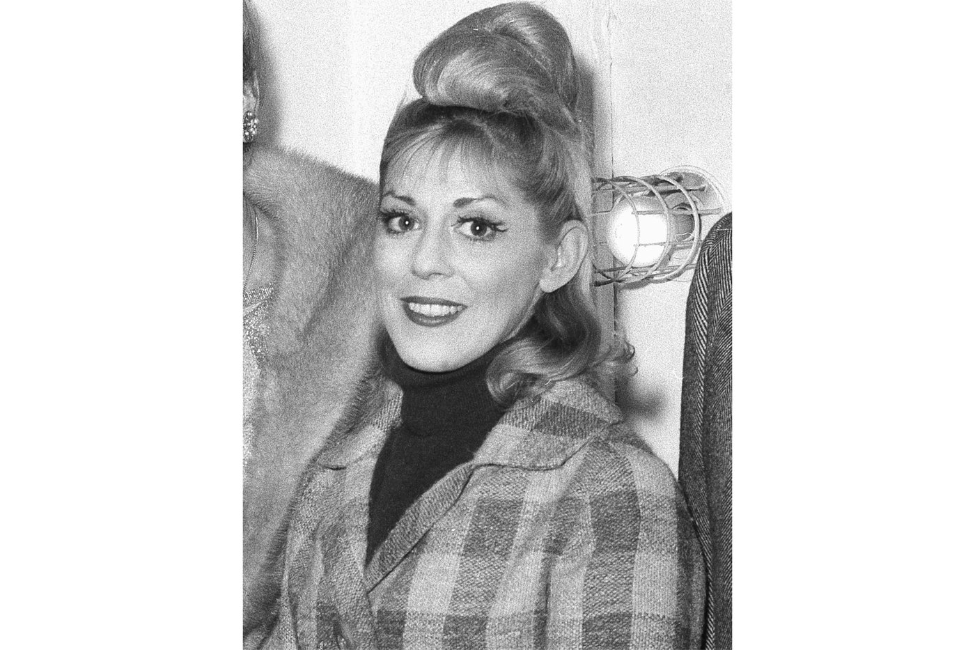 Sondra Lee, a veteran Broadway dancer with roles in 'Peter Pan' and 'Hello Dolly!' dies at 97 | iNFOnews.ca