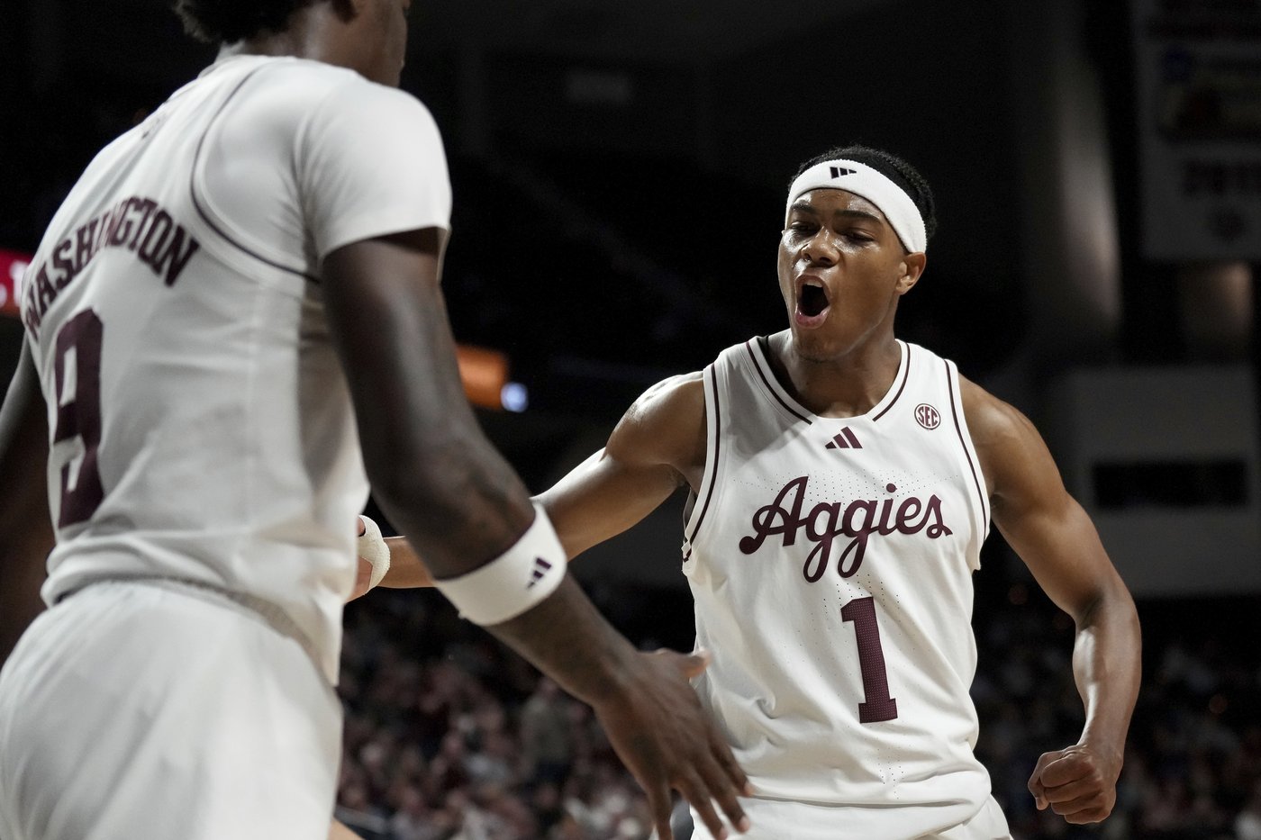 Wade Taylor IV scores 15 points and No. 22 Texas A&M beats Wake Forest 57-44 | iNFOnews.ca