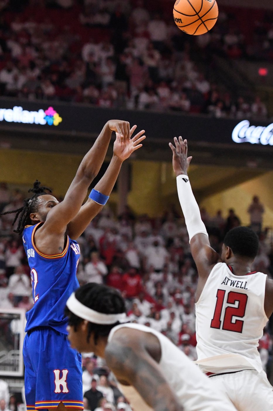 Peterson finally finishes for No. 11 Kansas, hitting two late 3s to beat No. 13 Texas Tech | iNFOnews.ca