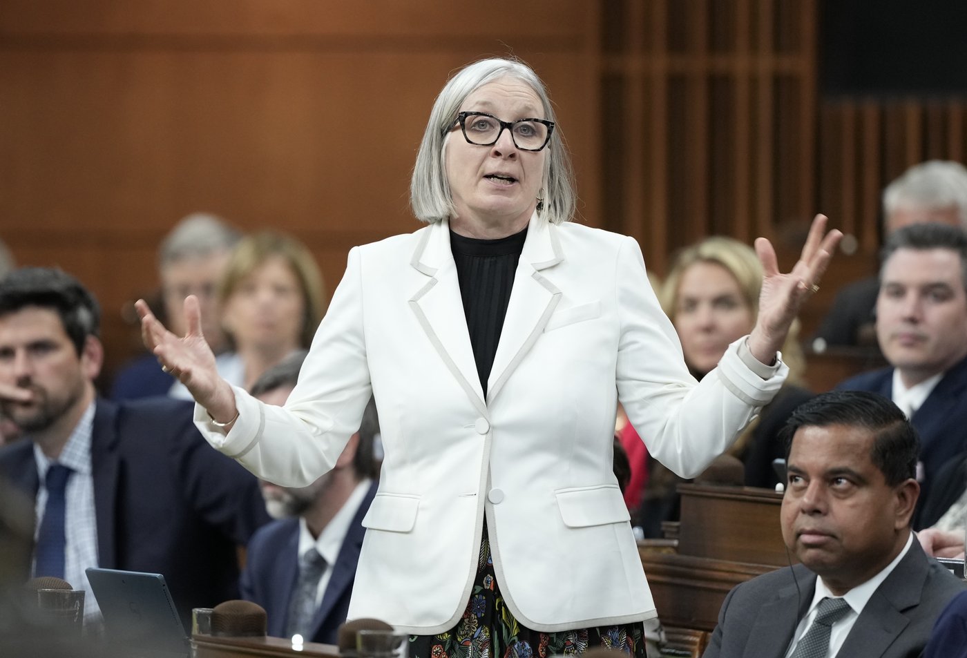 Jobs Minister Hajdu calls on union, airline to return to table to 'finish this deal' | iNFOnews.ca Jobs Minister Hajdu calls on union, airline to return to table to 'finish this deal' | iNFOnews.ca