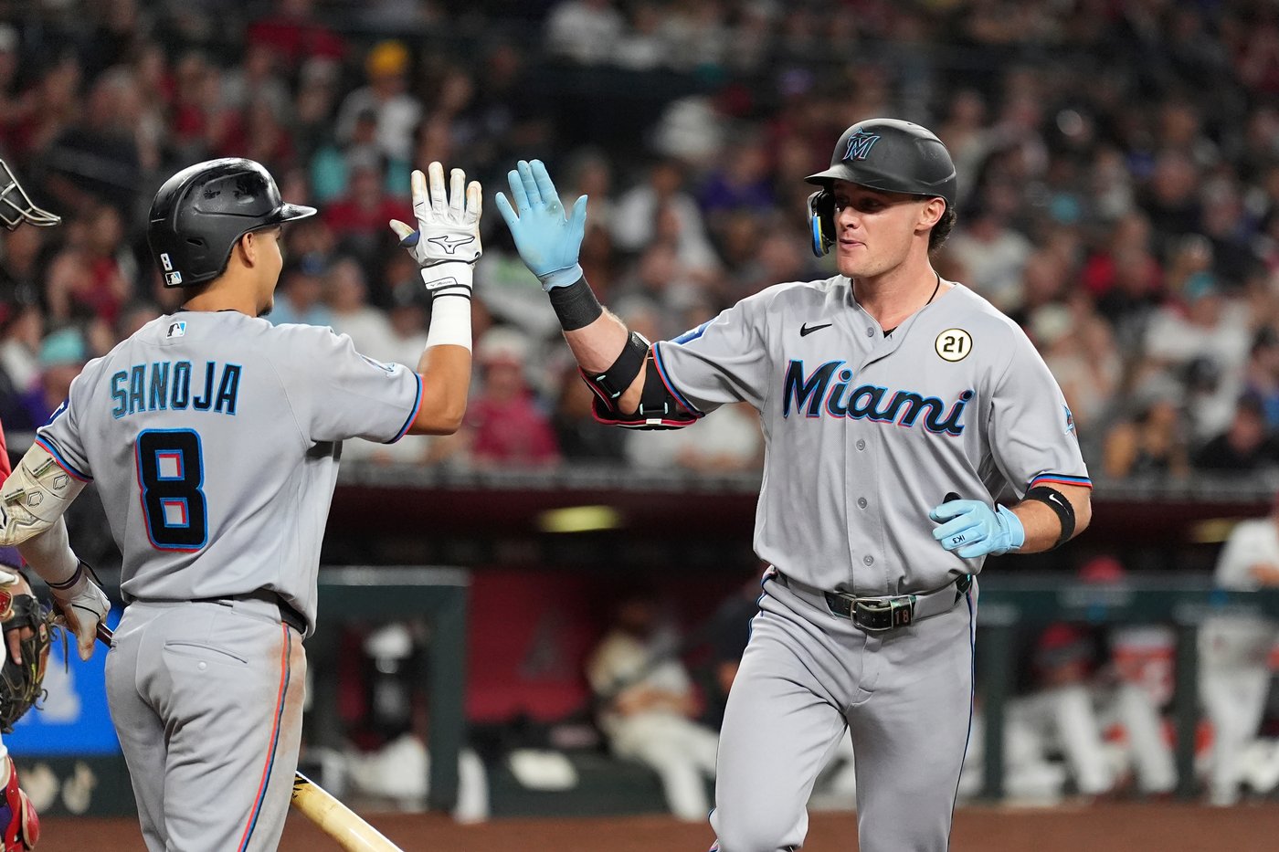 Esteury Ruiz hits 3-run double in 11th to lift Marlins to 4-2 win, damaging D-backs' playoff hopes | iNFOnews.ca
