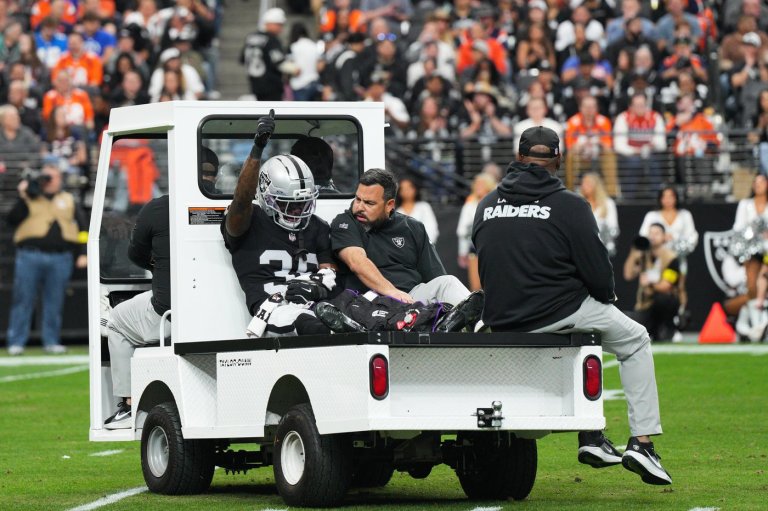 Raiders' Kyu Blu Kelly placed on injured reserve and out for season with torn patellar tendon | iNFOnews.ca