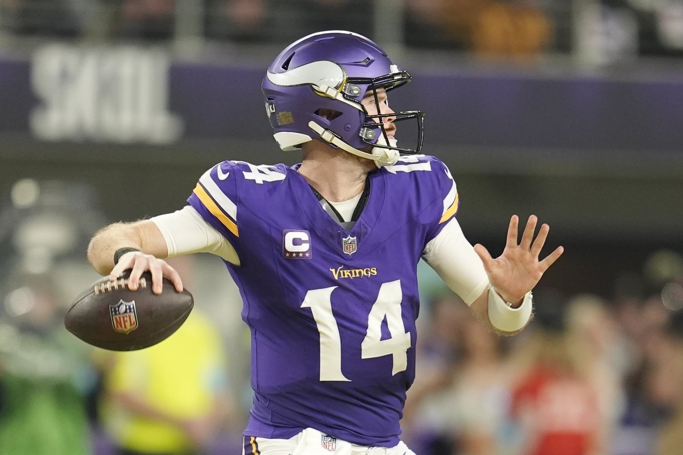 Darnold gives Vikings another gem with career-high 377 yards in 27-25 win over Packers | iNFOnews.ca
