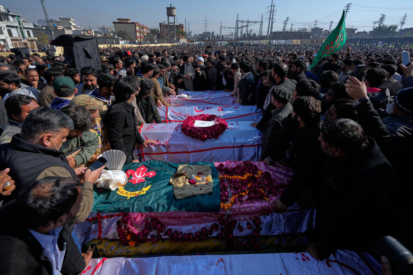 Pakistan arrests 4 suspects in mosque bombing that killed 31 in the capital | iNFOnews.ca Pakistan arrests 4 suspects in mosque bombing that killed 31 in the capital | iNFOnews.ca