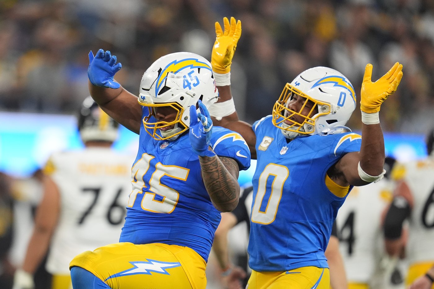 Chargers in search of 4th consecutive victory as they travel to face the reeling Jaguars | iNFOnews.ca
