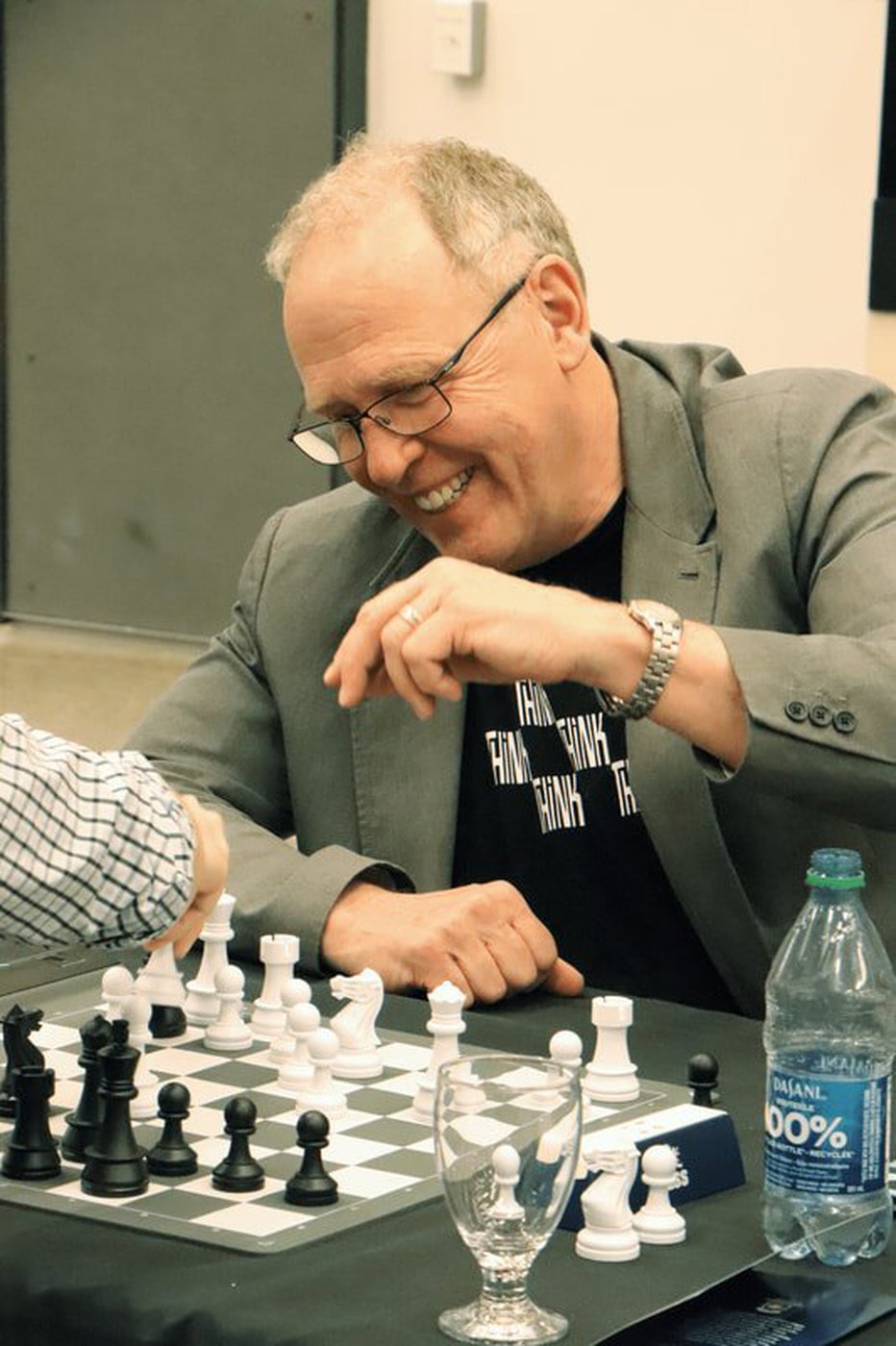 'Go beyond the board': Chess helping Alberta youth keep troubles in check | iNFOnews.ca