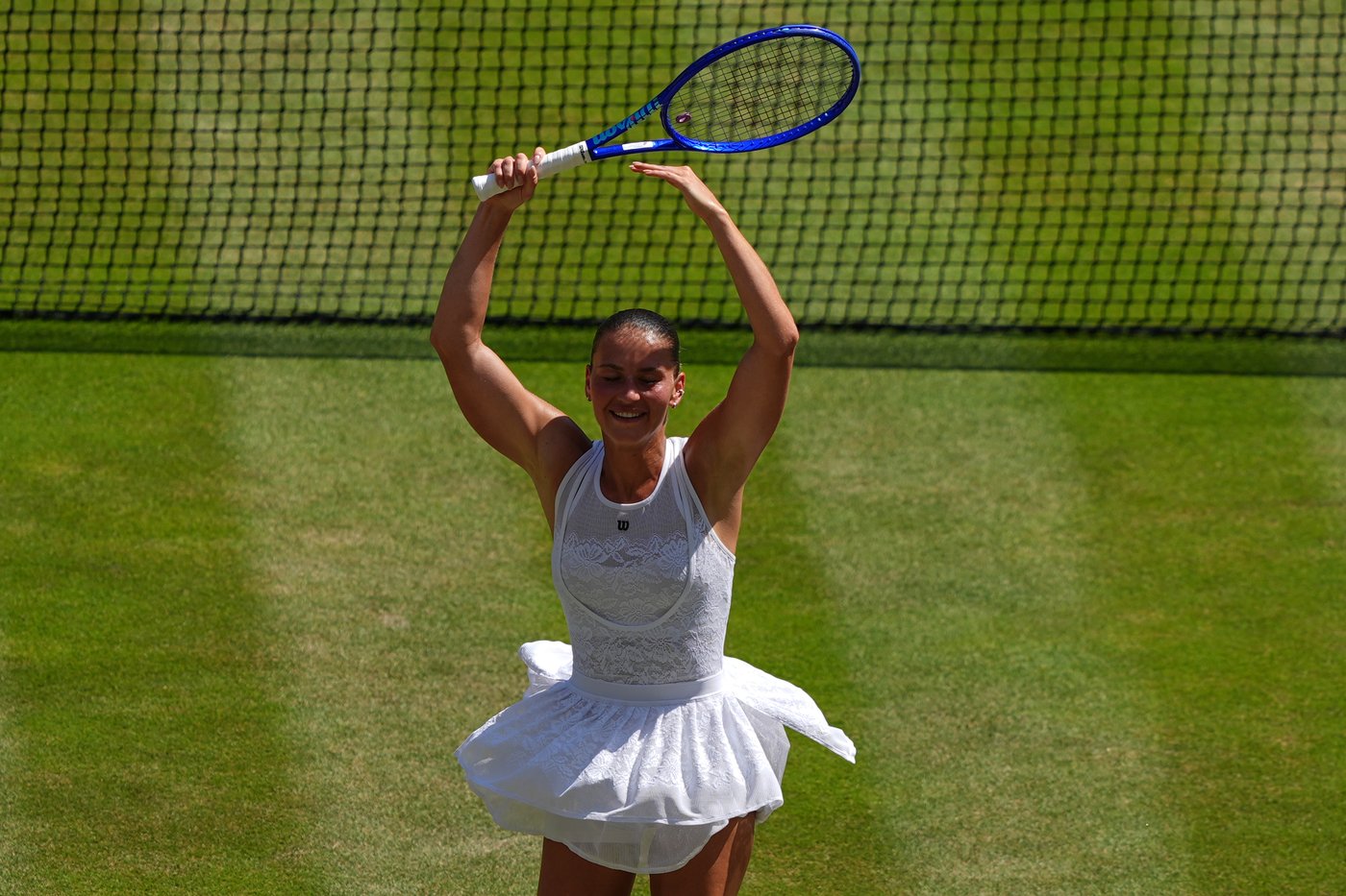Ukraine's Kostyuk extends Wimbledon run as attacks hit Kyiv. She slams IOC decision on Russia | iNFOnews.ca