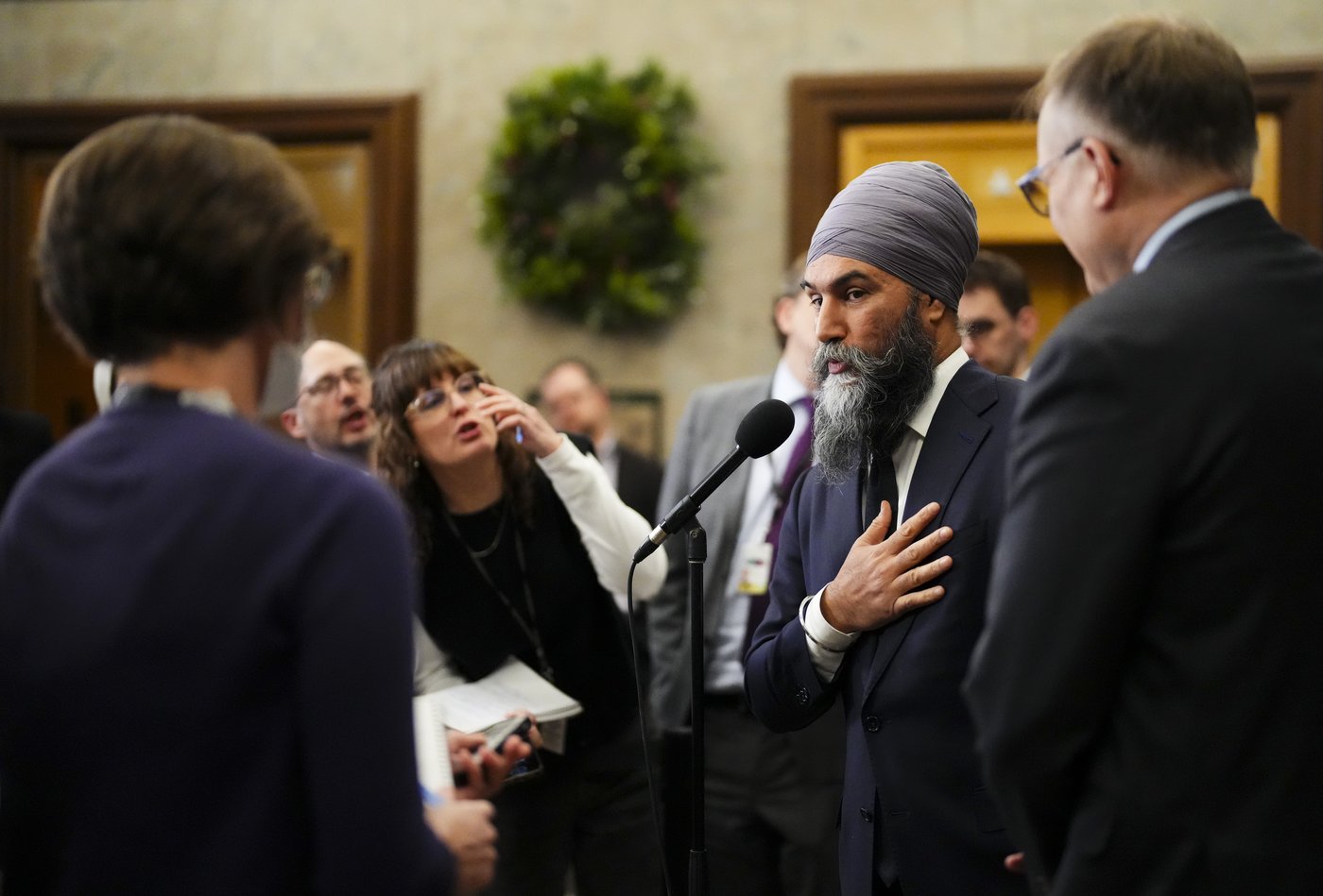 NDP ready to open 'gates' to pass Liberal GST holiday bill separate from $250 rebate | iNFOnews.ca