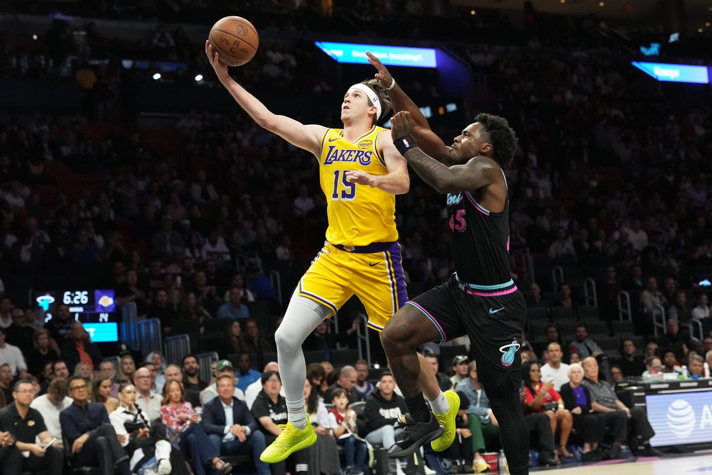 Luka Doncic scores 60, LeBron James ties games-played mark and Lakers top Heat for 8th straight win | iNFOnews.ca Luka Doncic scores 60, LeBron James ties games-played mark and Lakers top Heat for 8th straight win | iNFOnews.ca