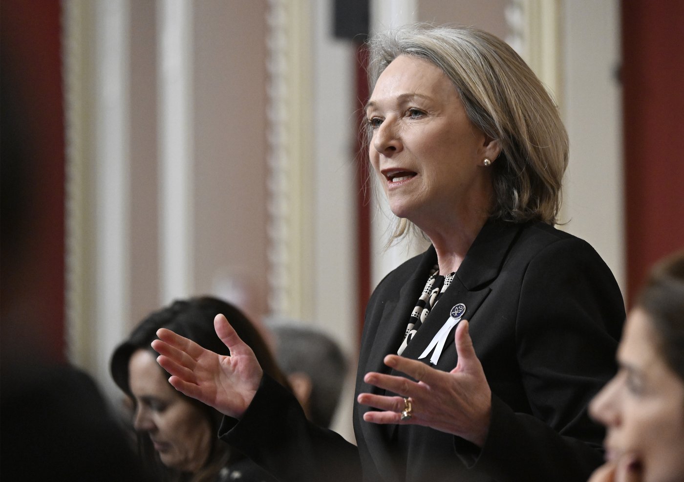 More caregivers in Quebec eligible for compensation under new home health policy | iNFOnews.ca