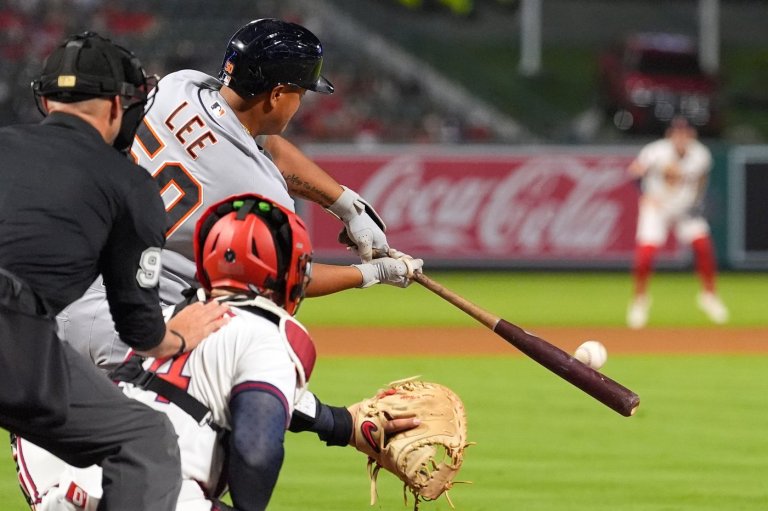 Lee hits clutch double in 9th and Tigers hold on for 2-1 comeback win over Angels | iNFOnews.ca