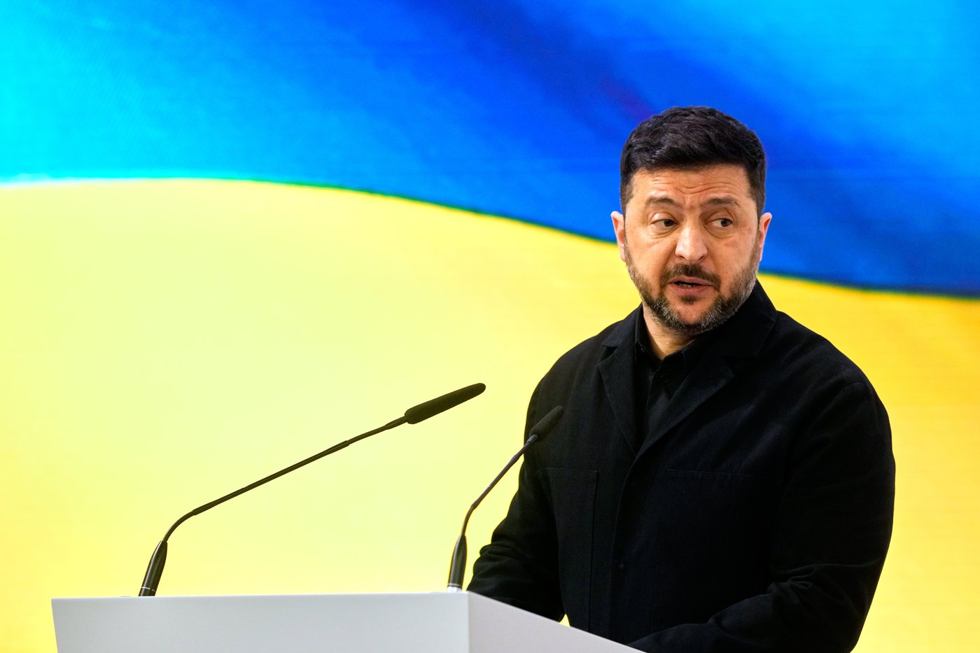 US senators visit key Ukrainian port city as they push for fresh sanctions on Russia | iNFOnews.ca US senators visit key Ukrainian port city as they push for fresh sanctions on Russia | iNFOnews.ca