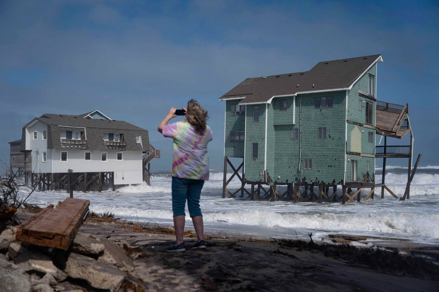 New Jersey declares emergency as nor'easter approaches, while Alaska flooding carries away homes | iNFOnews.ca