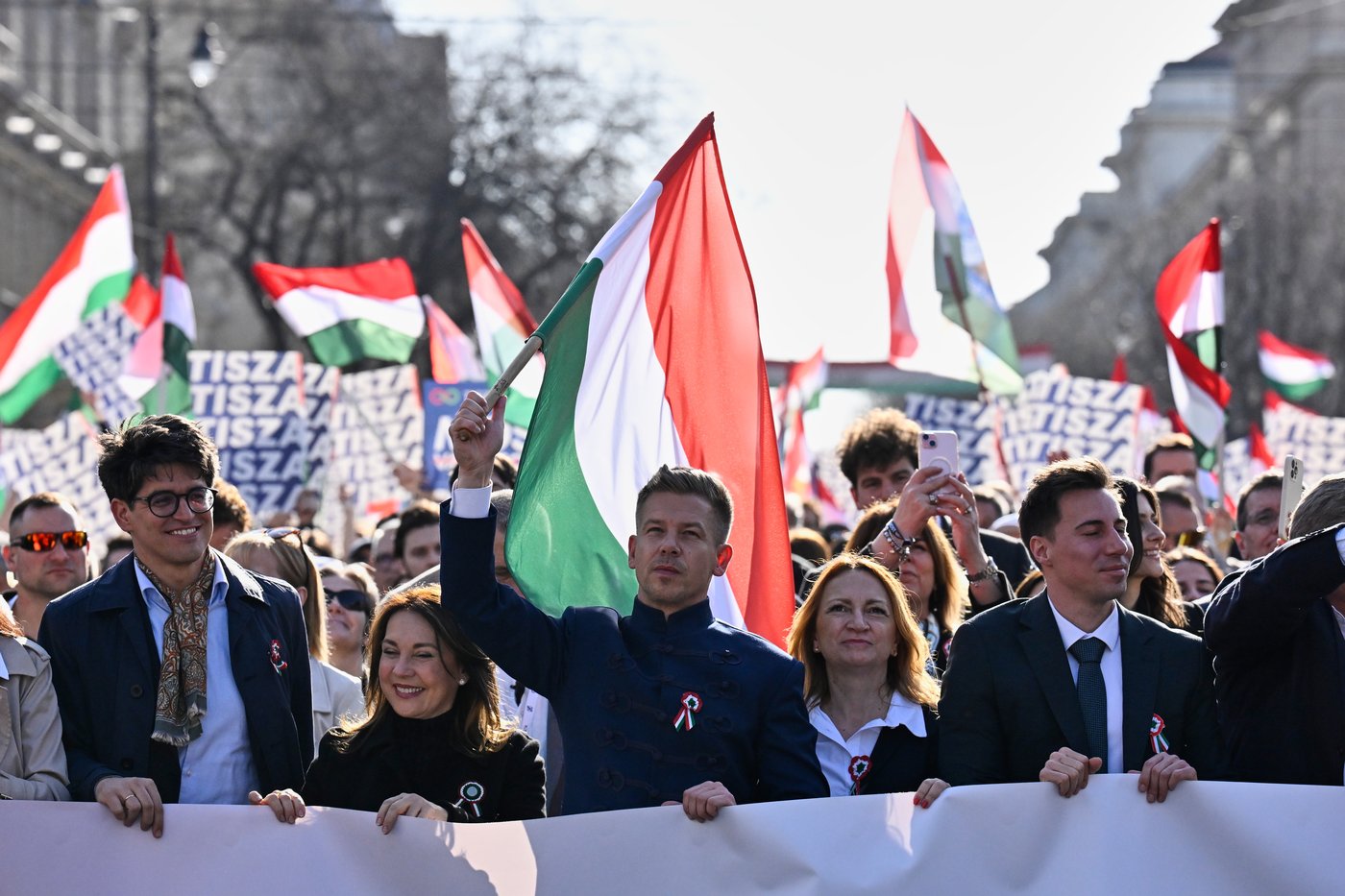 Orbán and challenger Magyar summon rival rallies in show of strength before Hungary's April election | iNFOnews.ca
