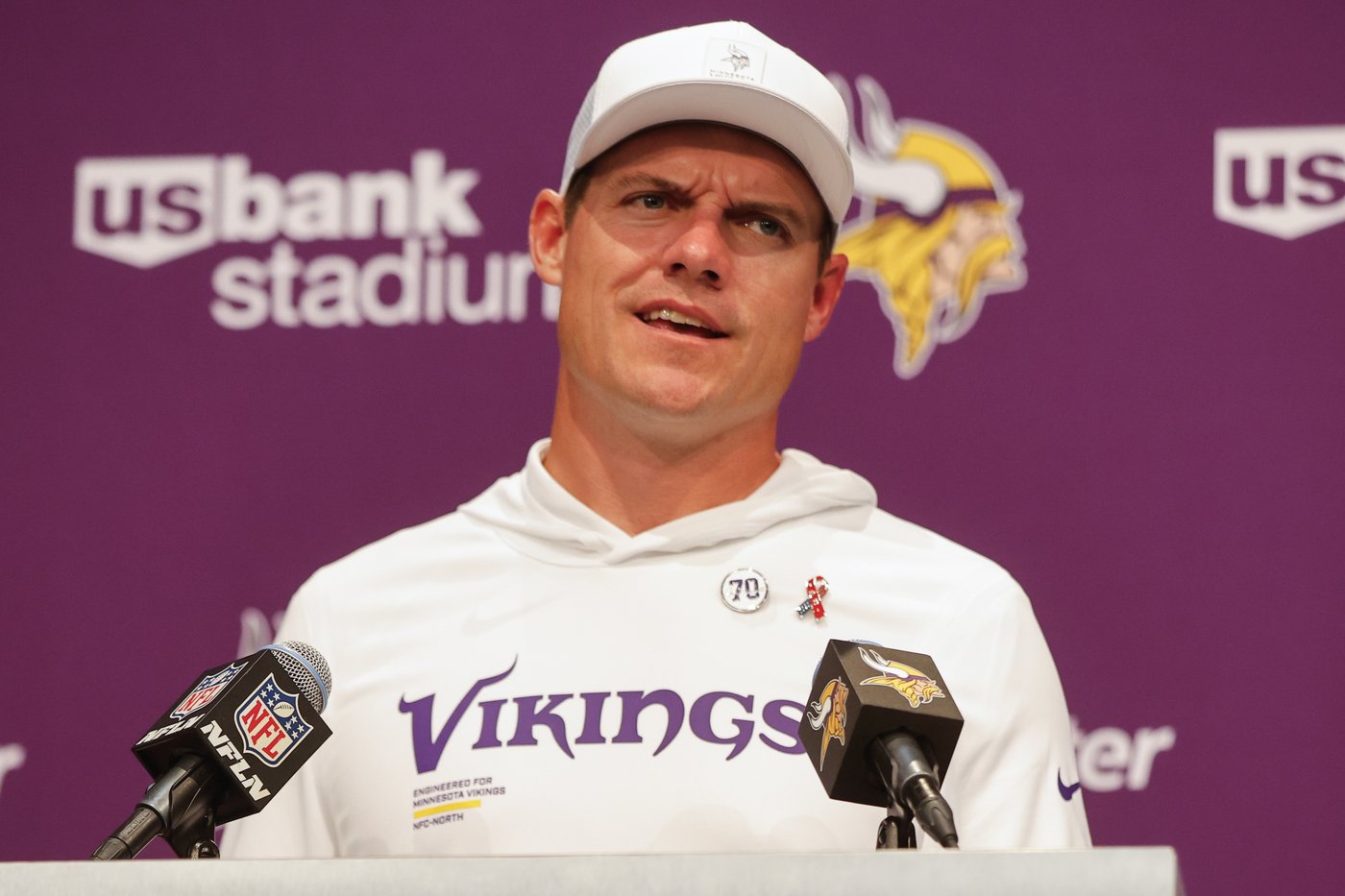 Vikings feel the growing pains with young quarterback J.J. McCarthy after flop vs. Falcons | iNFOnews.ca