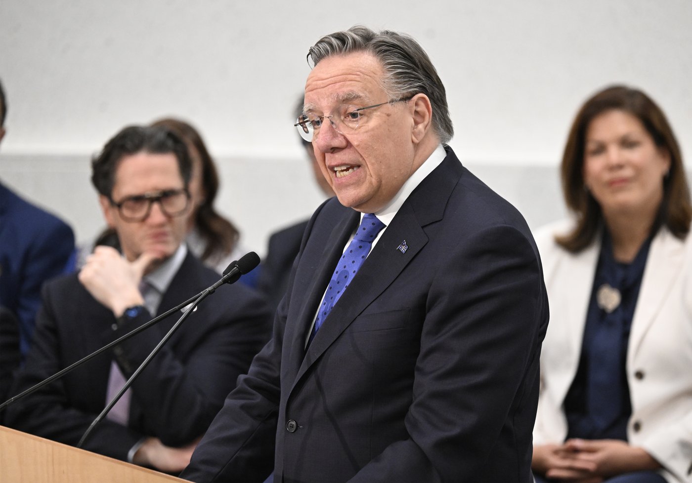 Quebec premier promises new legislation inspired by federal major projects law | iNFOnews.ca