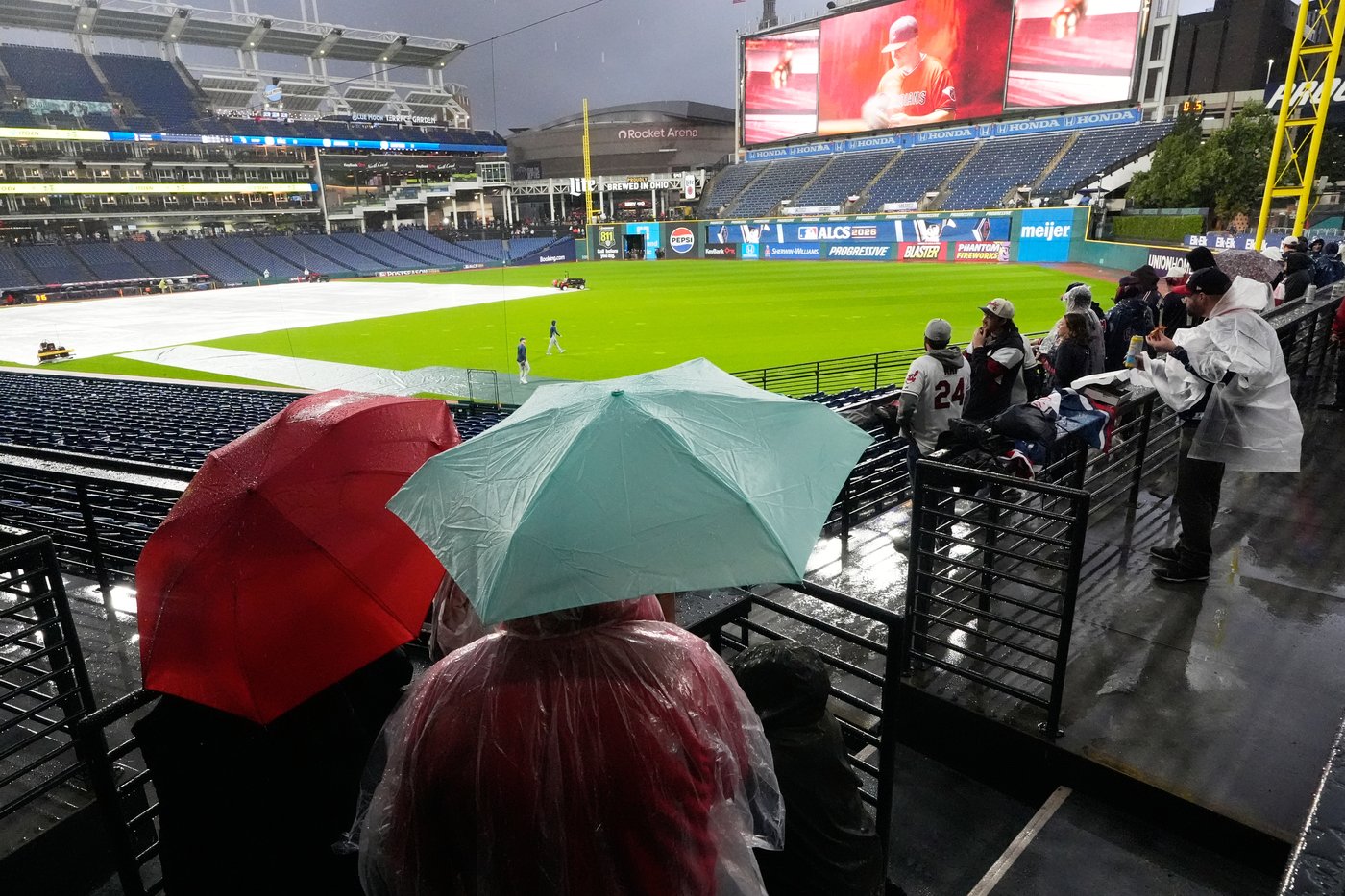 ALCS Game 4 postponed by rain; Rays and Guardians to resume series Saturday | iNFOnews.ca ALCS Game 4 postponed by rain; Rays and Guardians to resume series Saturday | iNFOnews.ca