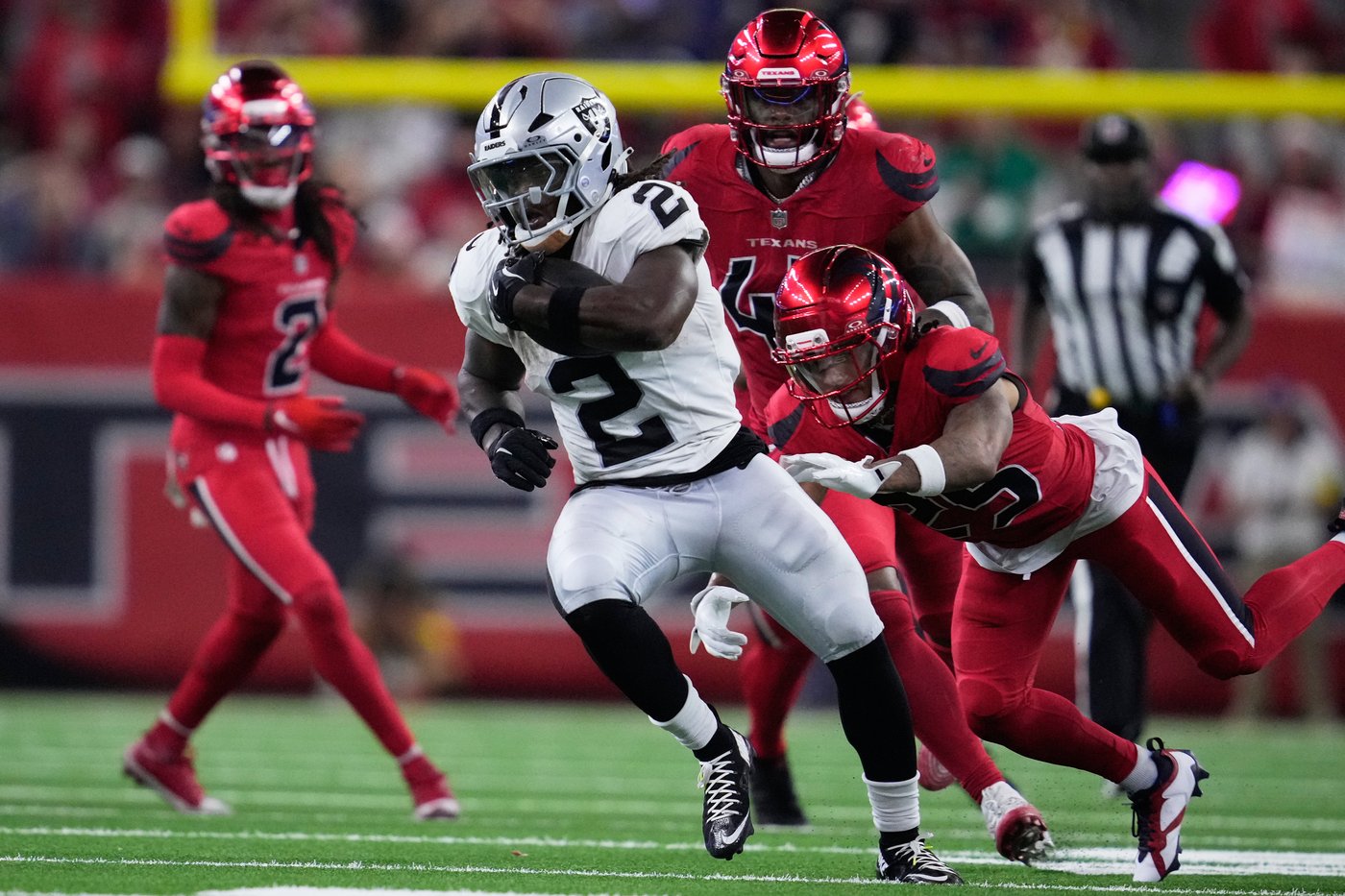 Texans extend winning streak to 7 with 23-21 victory over Raiders | iNFOnews.ca